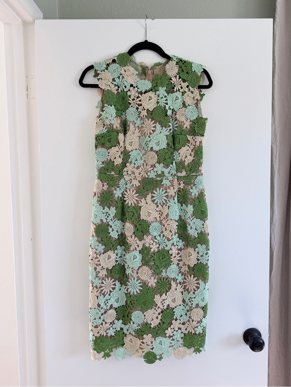 HD in Paris Anthropologie Lace Garden Green Floral Guipure Midi Pencil Dress 8